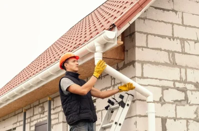 Pose et remplacement de gouttières à Crémarest